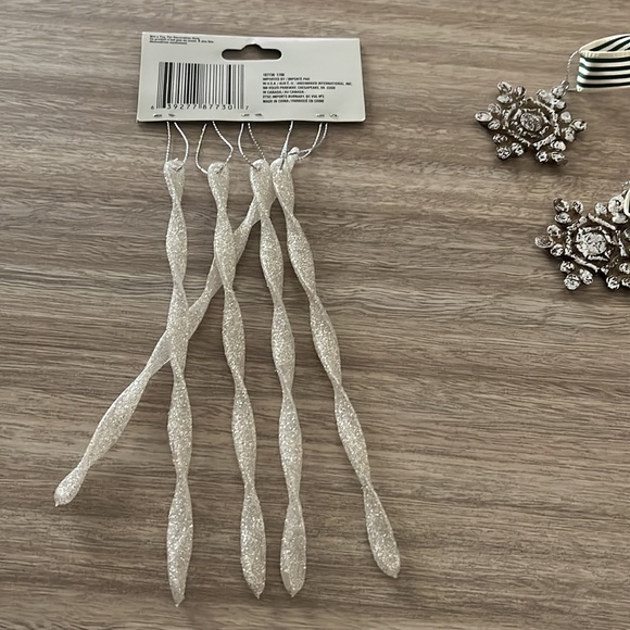 Christmas Ornaments & Gift Wrapping Ribbon Bundle - Picture 4 of 4